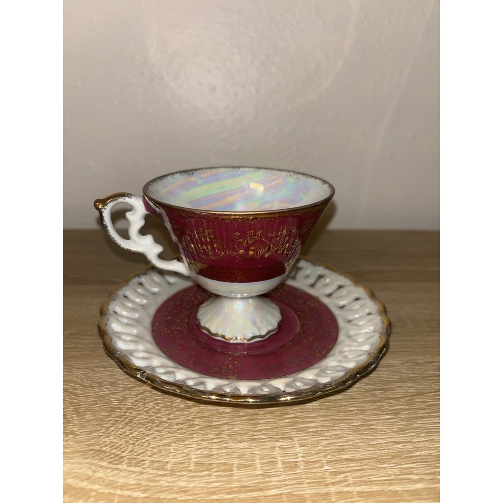 Enesco Lusterware Magenta Burgandy and Gold Teacup Footed Pedastal Bottom 2684